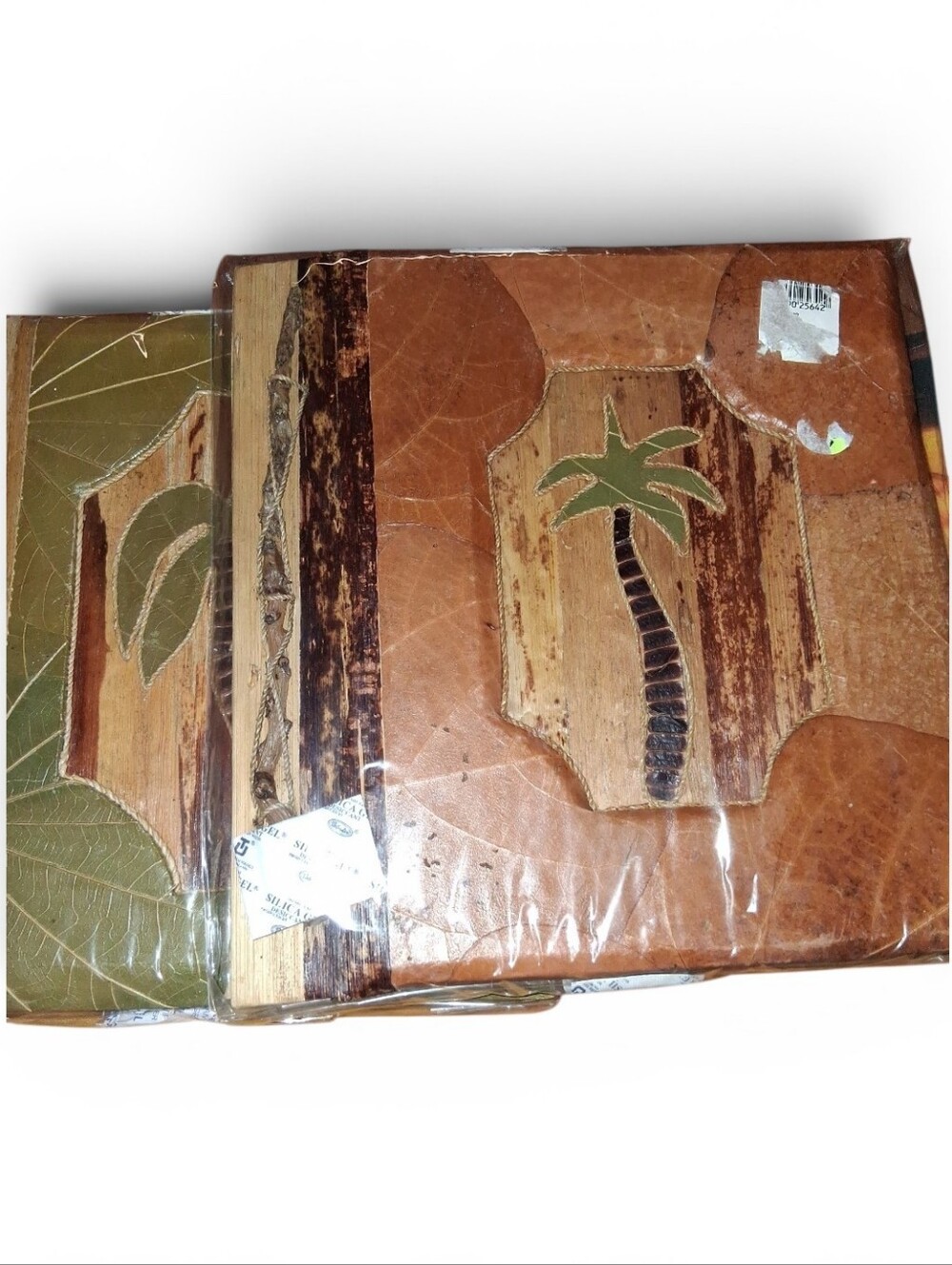 Set Of 2  Banana Leaf, Papyrus, And Wood Photo Album/Scrapbooks